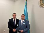 Заместителю директора Больницы МЦ УДП РК вручена юбилейная медаль «Қазақстан халқы Ассамблеясына 30 жыл»