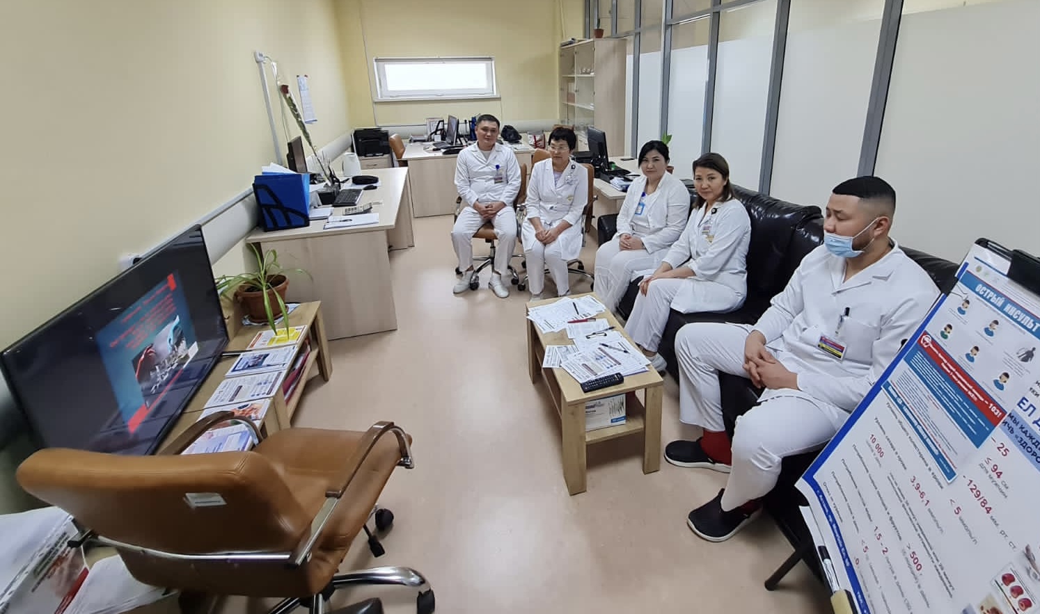 Инсульттің алдын алу бойынша пациенттермен профилактикалық жұмыс